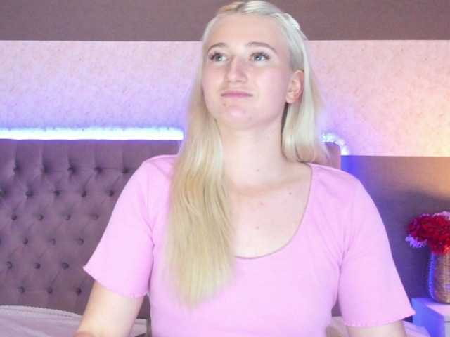 Скріншоти передачі HollyTaillor