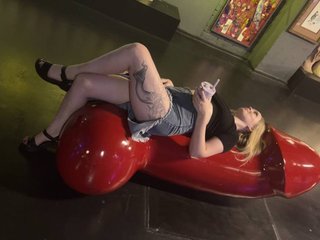 Еротичний відеочат Honey-Carry