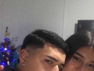 Еротичний відеочат hot5couple