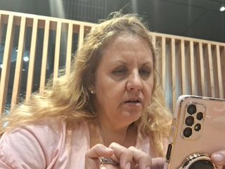 Еротичний відеочат HOTBABYSUCKS1