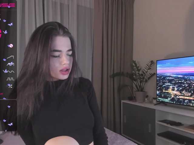 Скріншоти передачі HotGirlEva