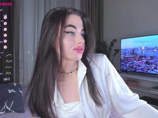 Скріншоти передачі HotGirlEva