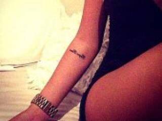 Еротичний відеочат hotkissa