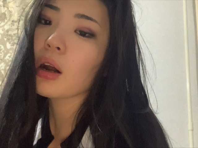 Фотографії HotMulan im so horny, show for tips!