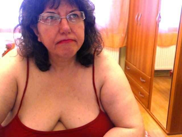 Фотографії HugeTitsXXX Hi my Guests! Welcome to my room! Hope you are feeling good today Enjoy, relax and have fun!! My pussy is very hot and wet now ... we can masturbate together if you give me 160 tokens.