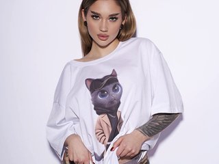 Еротичний відеочат IamToxicRoxy