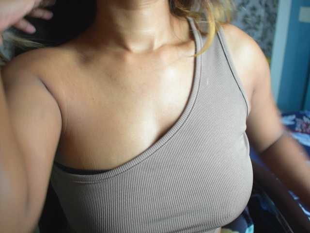 Фотографії indianpriya 500 tokens for pvt and c2c | deep fingering | squirt show in private |55 tk , 77 tk help me squirt on ultra high #asian #indian