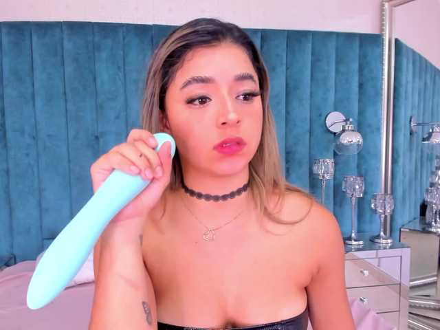 Фотографії IreneGreenn ❤️ spit + boobs out ❤️ [195 tokens left] cute young latina needs a punishment. Let's get dirty! I'm your babygirl ❤️❤️!!! #cute #spit #hairy #ahegao #anal @total