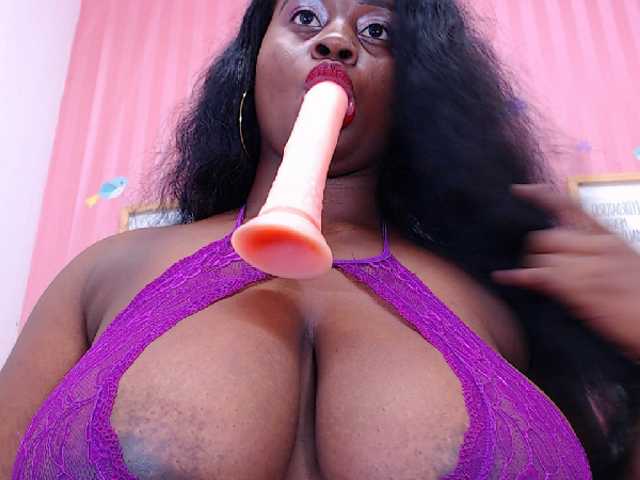 Фотографії irisbrown Hello guys! happy day lets make some tricks and #cum with me and play with my #toys #dildo #lovense #ebony #ebano #fuck my #pussy