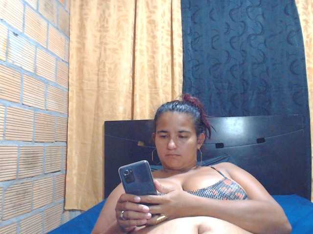 Фотографії isabellegree I am a very hot latina woman willing everything for you without limits love