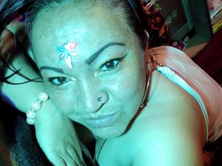 Еротичний відеочат isis-love