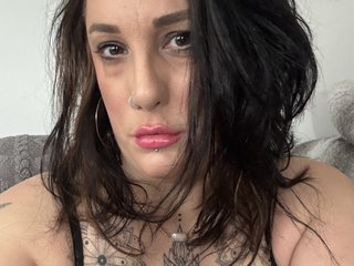 Еротичний відеочат Ivyivybelle84