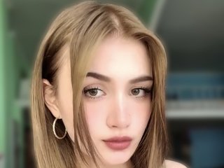 Еротичний відеочат BizzyBeee