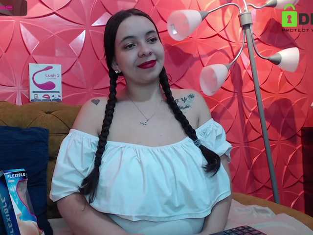 Фотографії JennaClancy Welcome to my pleasure room, I hope that today we can make a great explosion of cum together.!!!!