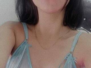 Еротичний відеочат jennadkinn