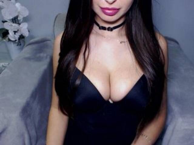 Скріншоти передачі JessicaHoney