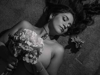 Еротичний відеочат JuliRobert