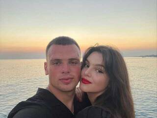 Еротичний відеочат little_julia011