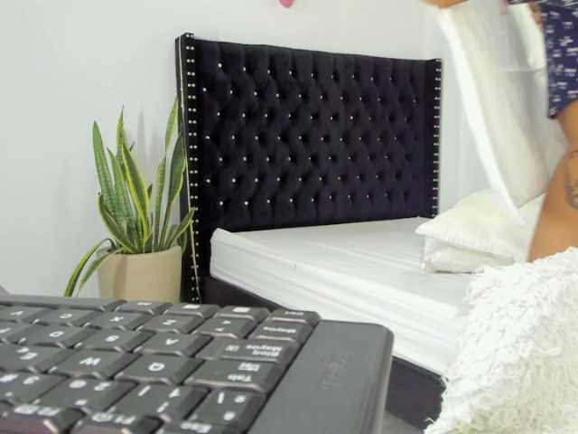 Скріншоти передачі July-moore