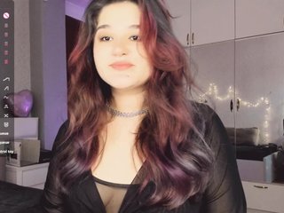 Еротичний відеочат JulySlowdive