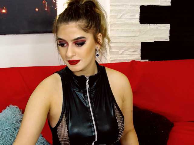 Скріншоти передачі KarinaSummerX