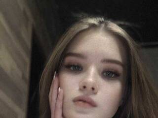 Еротичний відеочат Karinochka007