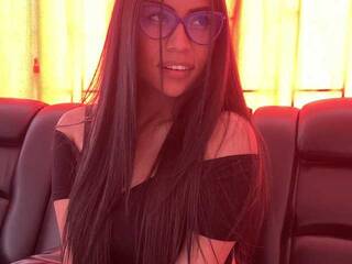 Еротичний відеочат kariyo1