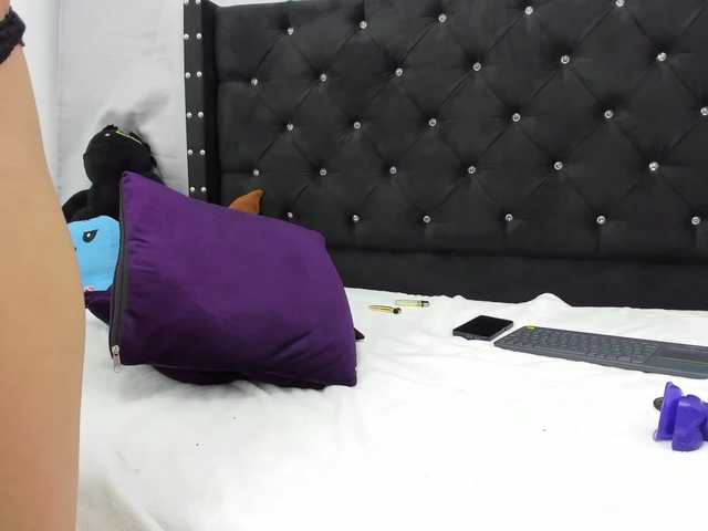 Скріншоти передачі KarolineWayne