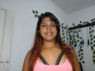 Еротичний відеочат karolv21