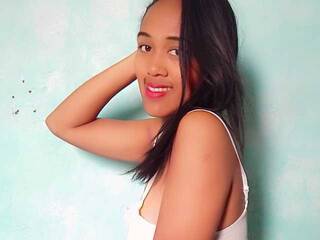 Еротичний відеочат Keirah