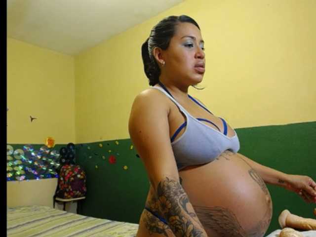 Фотографії kellylatinhot pregnancy