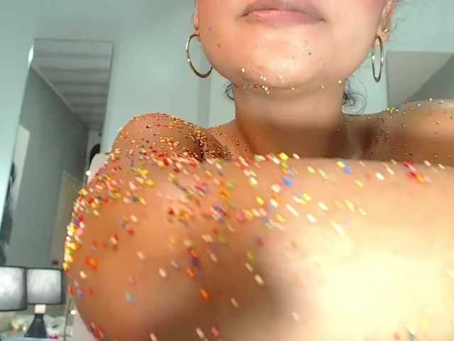 Фотографії kendallanders wellcome guys,who wants to try some of this delicious candy? fuck hard this candy at goal @599// #sexy #fingering #candy #amateur #latina [499 tokens remaining] [none]599