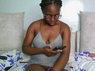 Еротичний відеочат kerry-2