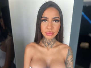 Еротичний відеочат KiaraMoreno