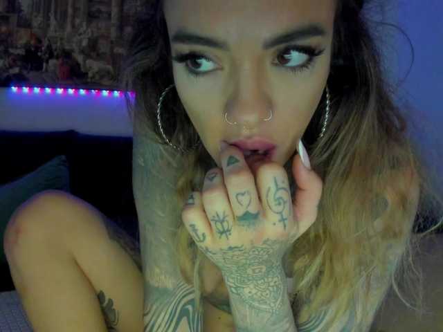 Скріншоти передачі KieraMoon