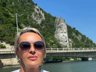 Еротичний відеочат KirraWhite