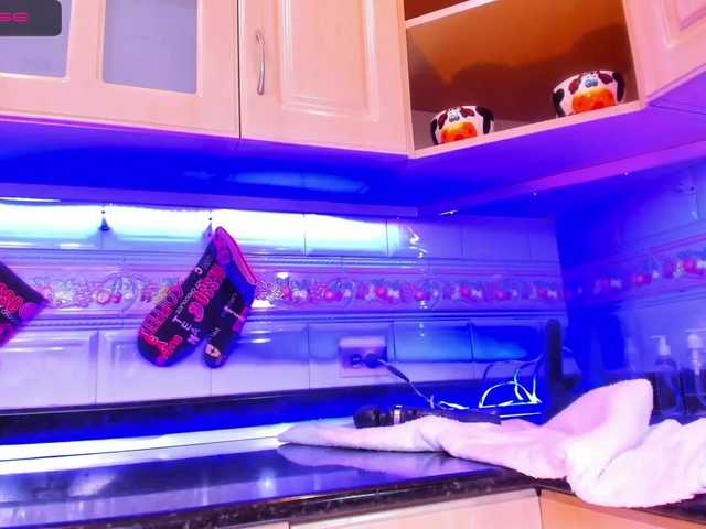 Скріншоти передачі KloeAss