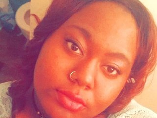 Еротичний відеочат KreamGoddess777