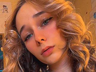 Еротичний відеочат Kriss-add