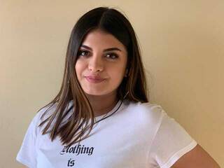 Еротичний відеочат KrissaEs