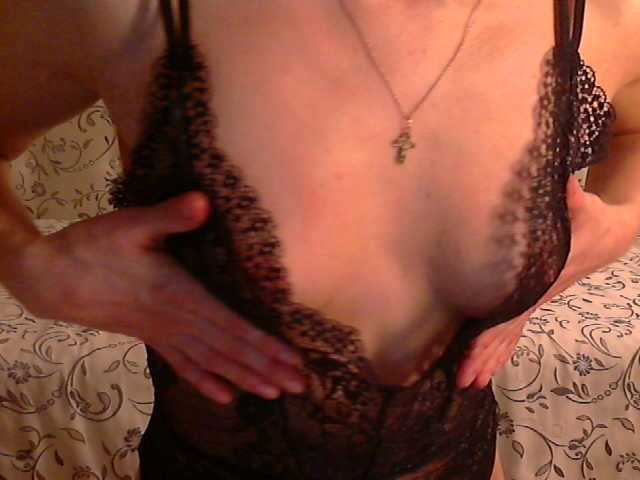 Фотографії Kristinne Снять рубашку - 100, показать грудь - 150, раздеться полностью - приват.
