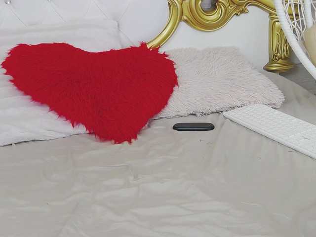 Скріншоти передачі LadyTouch