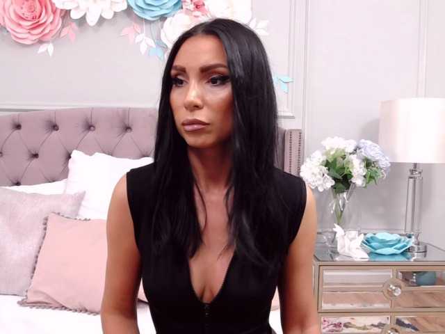 Скріншоти передачі LarissaCooper