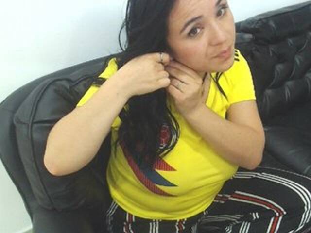 Скріншоти передачі LeahFoster