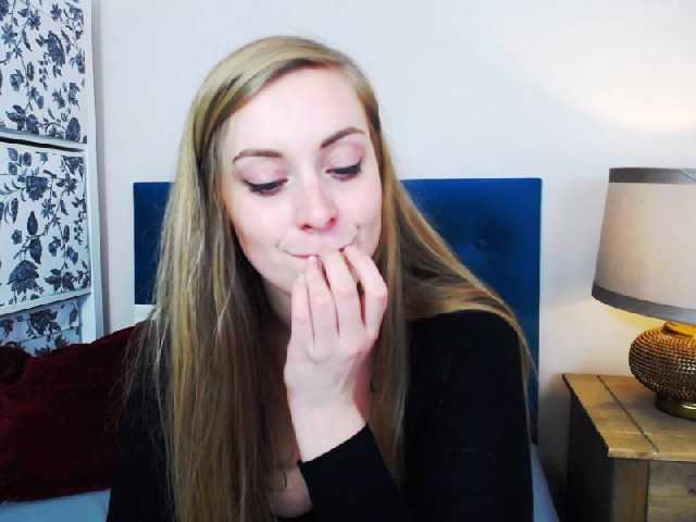 Скріншоти передачі LeahGoldHair