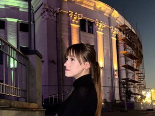 Еротичний відеочат LesaClouthier