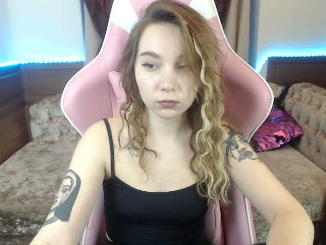 Скріншоти передачі LessiFox