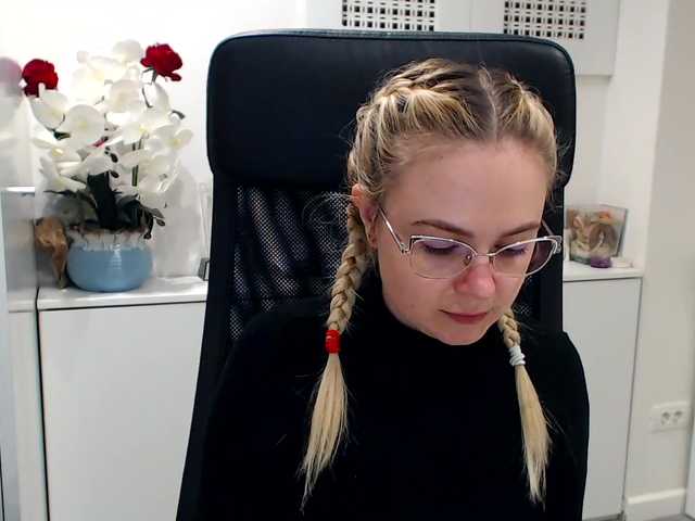 Фотографії LexyTyler Lush on ! ! Naughty vibes! Come and let's have FUN ! Target: 2999! 2348 raised, 651 remaining until the show starts : squirt show #lush #blonde #squirt #phone #vibeme