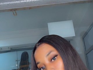 Еротичний відеочат LexyVyei