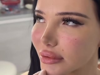 Еротичний відеочат Marinee099